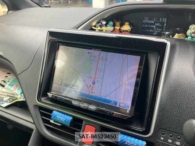 Toyota VOXY 2016-02 7964350-12