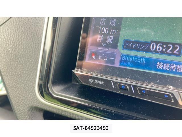 Toyota VOXY 2016-02 7964350-17