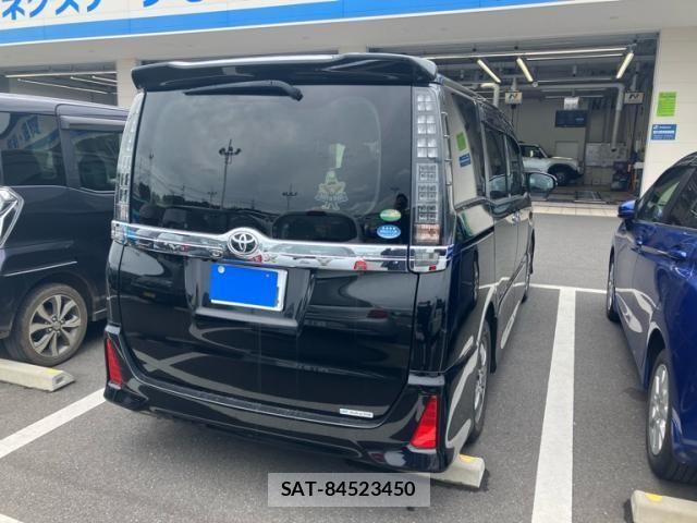 Toyota VOXY 2016-02 7964350-2