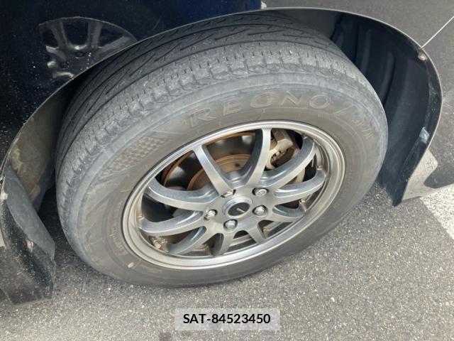Toyota VOXY 2016-02 7964350-6