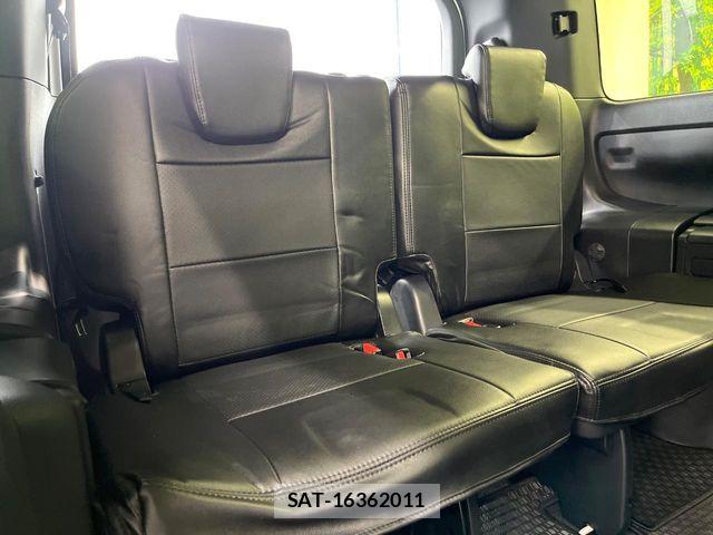 Toyota VOXY 2021-07 7964333-9