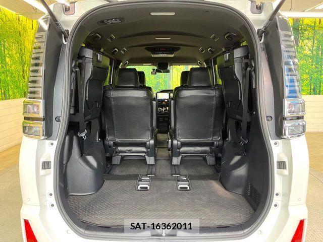 Toyota VOXY 2021-07 7964333-10