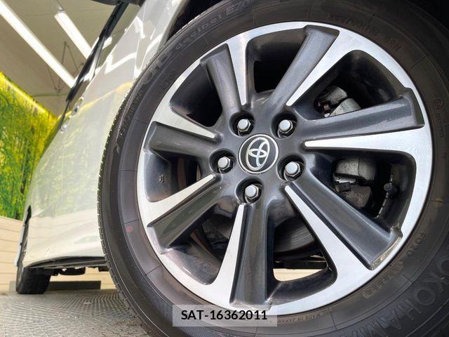 Toyota VOXY 2021-07 7964333-13