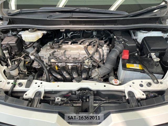 Toyota VOXY 2021-07 7964333-17