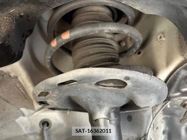 Toyota VOXY 2021-07 7964333-19
