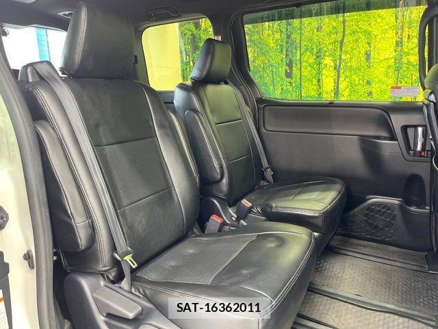Toyota VOXY 2021-07 7964333-8