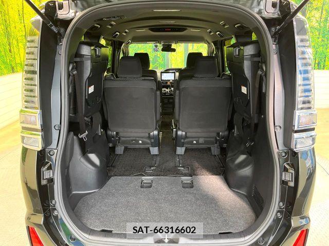 Toyota VOXY 2019-12 7964336-10