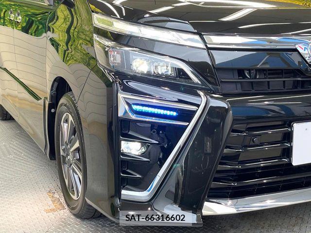 Toyota VOXY 2019-12 7964336-12