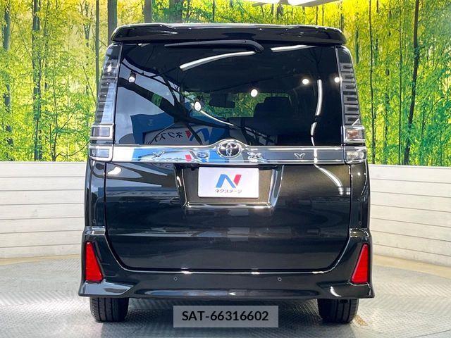 Toyota VOXY 2019-12 7964336-15