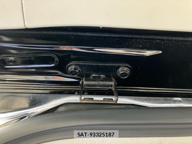 Toyota VOXY 2011-08 7964353-12