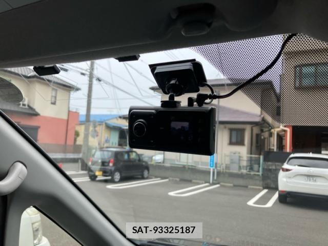 Toyota VOXY 2011-08 7964353-25