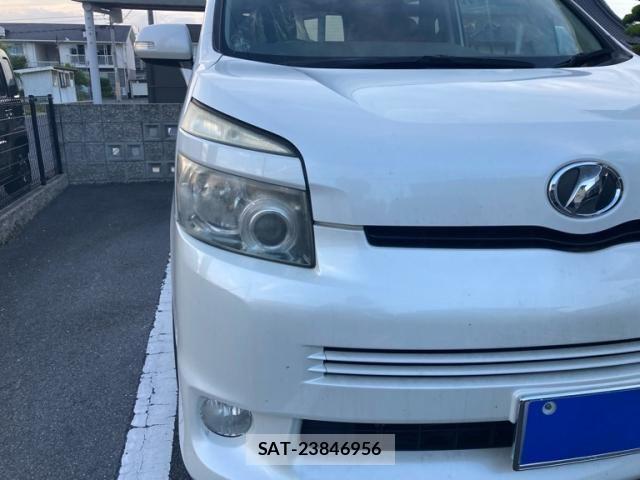 Toyota VOXY 2007-07 7964354-1