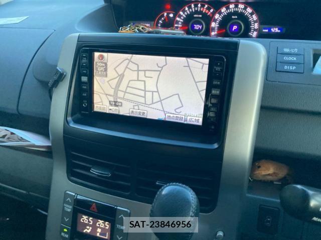 Toyota VOXY 2007-07 7964354-21
