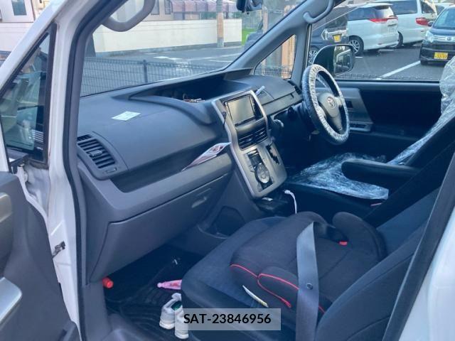 Toyota VOXY 2007-07 7964354-7