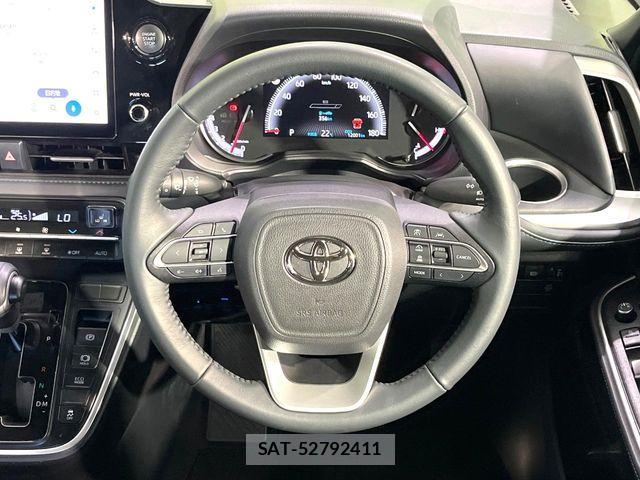 Toyota VOXY 2024-03 7964328-10