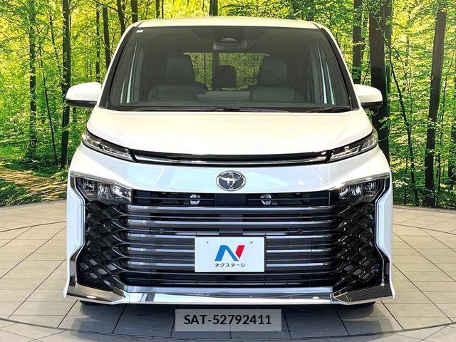 Toyota VOXY 2024-03 7964328-13