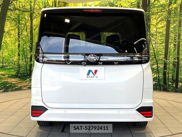 Toyota VOXY 2024-03 7964328-14