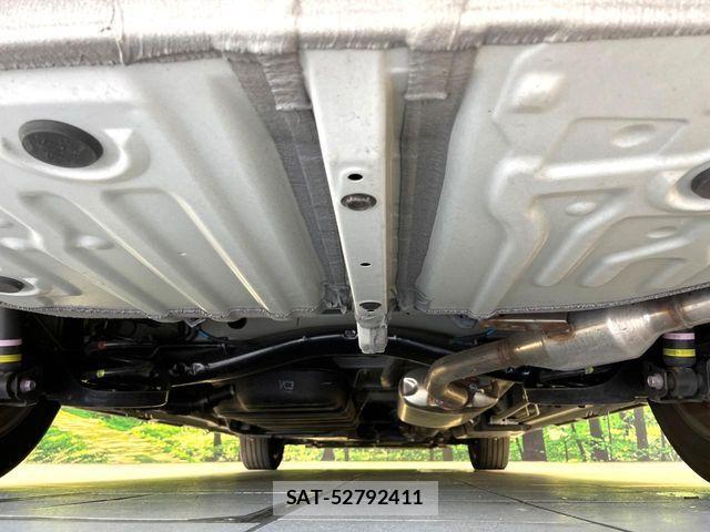 Toyota VOXY 2024-03 7964328-18