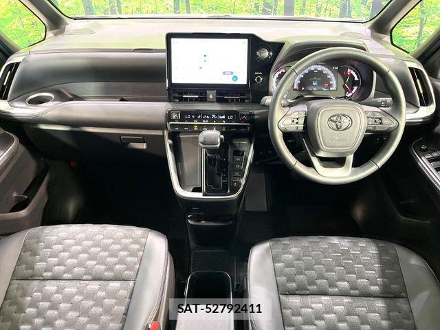 Toyota VOXY 2024-03 7964328-1