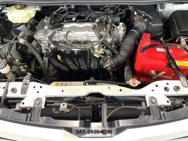 Toyota VOXY 2019-05 7964334-17