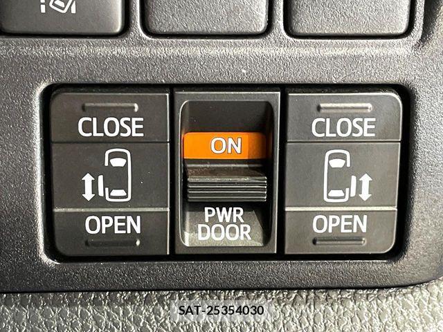 Toyota VOXY 2019-05 7964334-5