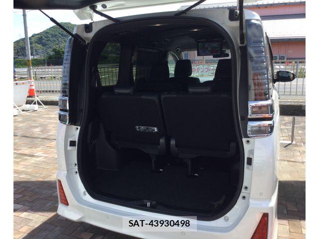 Toyota VOXY 2021-03 7964335-14