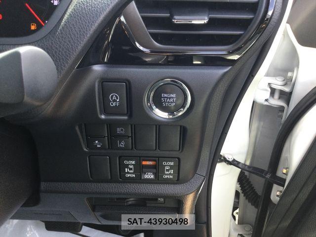 Toyota VOXY 2021-03 7964335-16