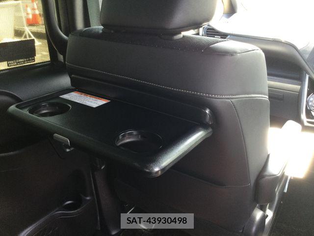 Toyota VOXY 2021-03 7964335-19