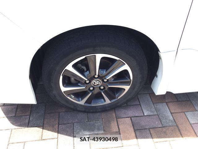 Toyota VOXY 2021-03 7964335-24
