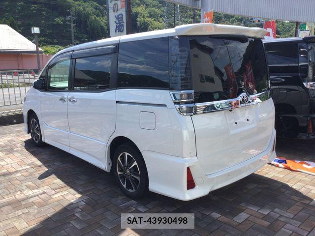 Toyota VOXY 2021-03 7964335-4
