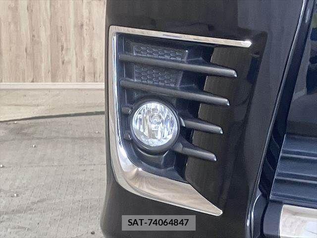 Toyota VOXY 2016-09 7964348-27