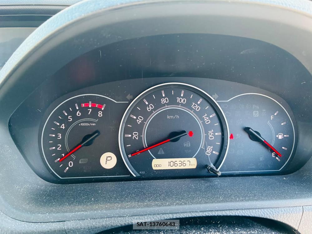 Toyota VOXY 2019-06 7831343-15