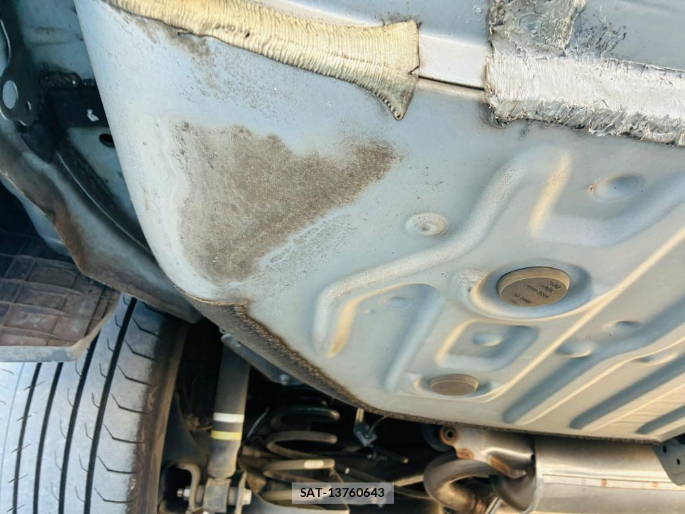 Toyota VOXY 2019-06 7831343-34