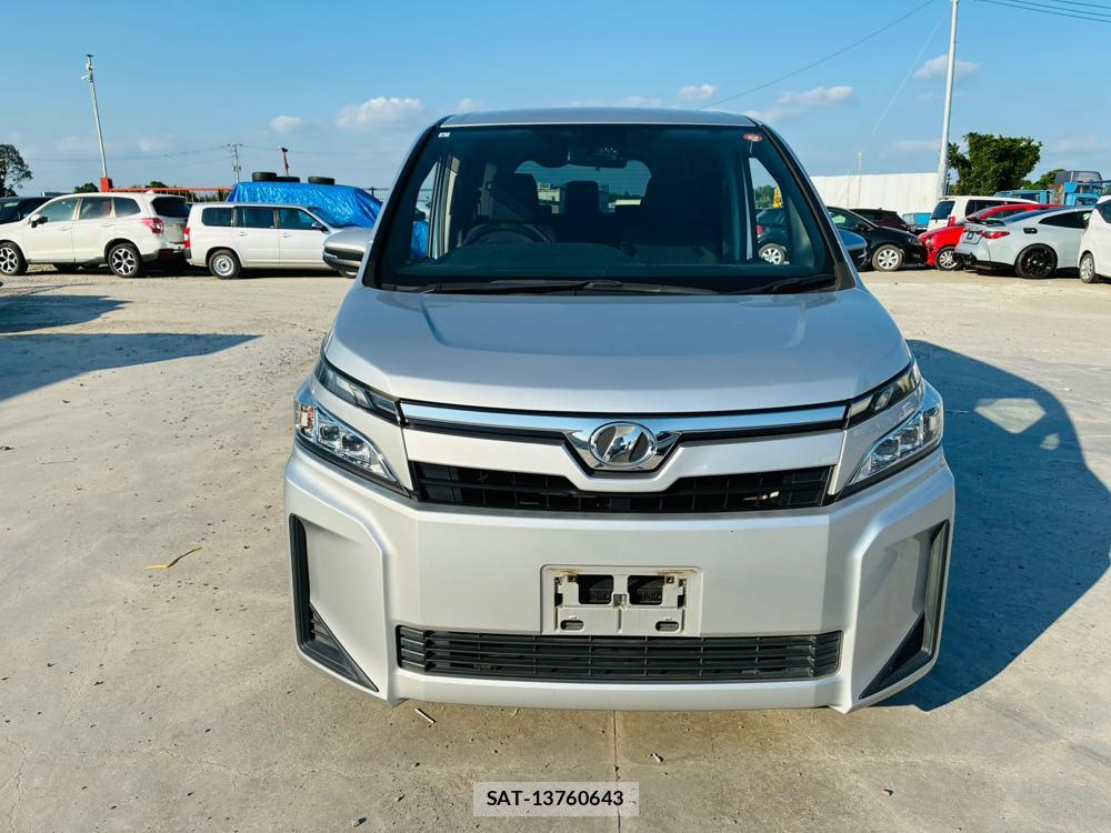 Toyota VOXY 2019-06 7831343-7