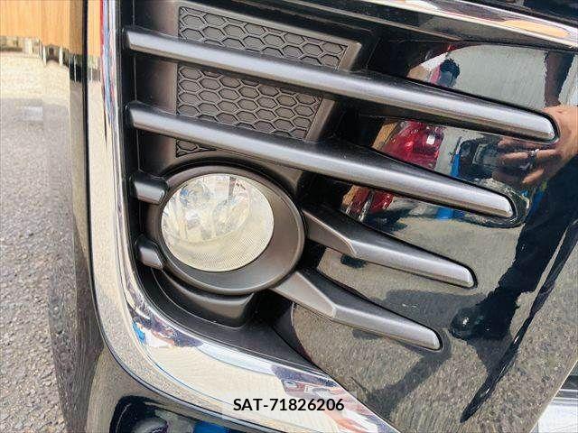 Toyota VOXY 2014-04 7964349-25