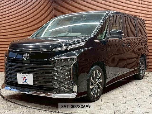 Toyota VOXY 2022-03 7964332-13