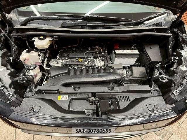 Toyota VOXY 2022-03 7964332-19