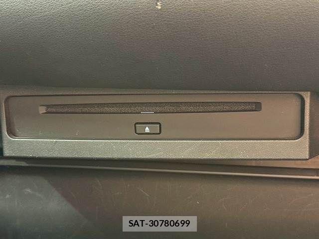 Toyota VOXY 2022-03 7964332-8