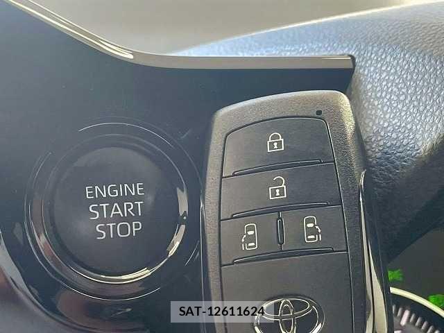 Toyota VOXY 2023-12 7964331-9