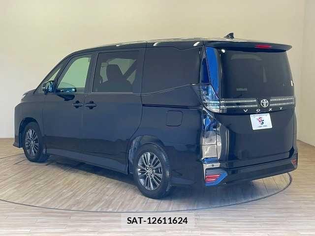 Toyota VOXY 2023-12 7964331-16