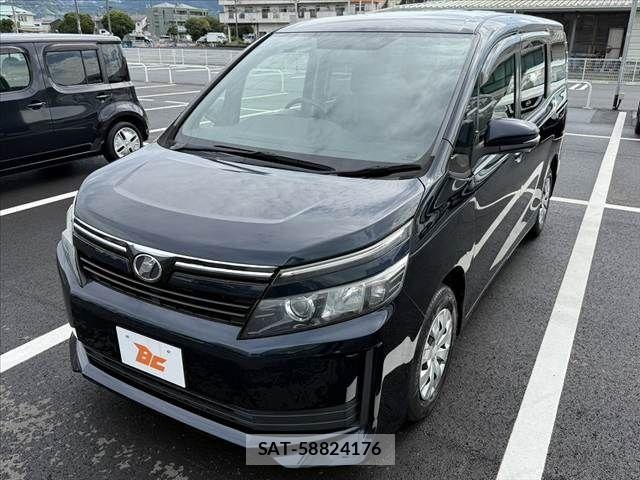 Toyota VOXY 2015-03 7964345-9