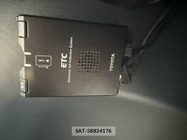 Toyota VOXY 2015-03 7964345-6
