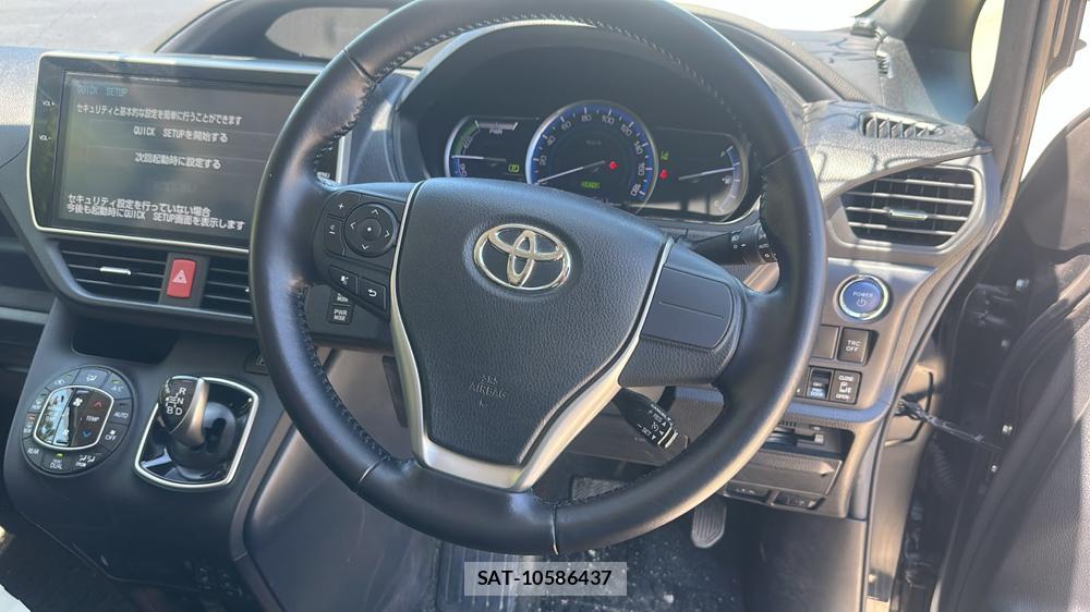 Toyota VOXY 2016-11 7831744-14