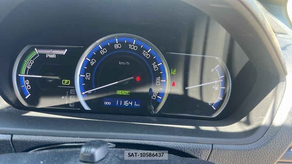 Toyota VOXY 2016-11 7831744-15