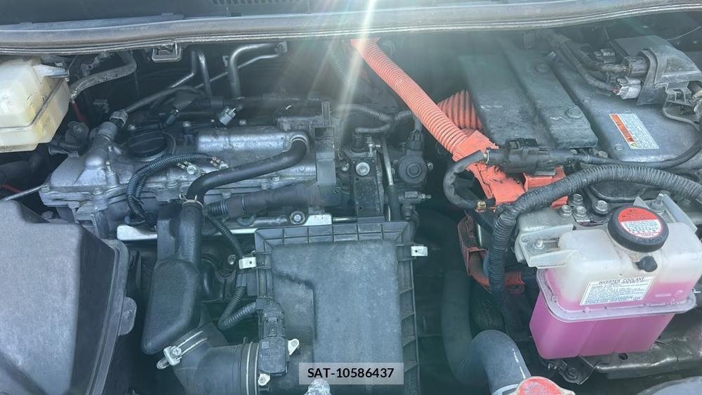 Toyota VOXY 2016-11 7831744-38