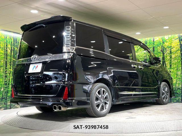Toyota VOXY 2017-10 7981506-16