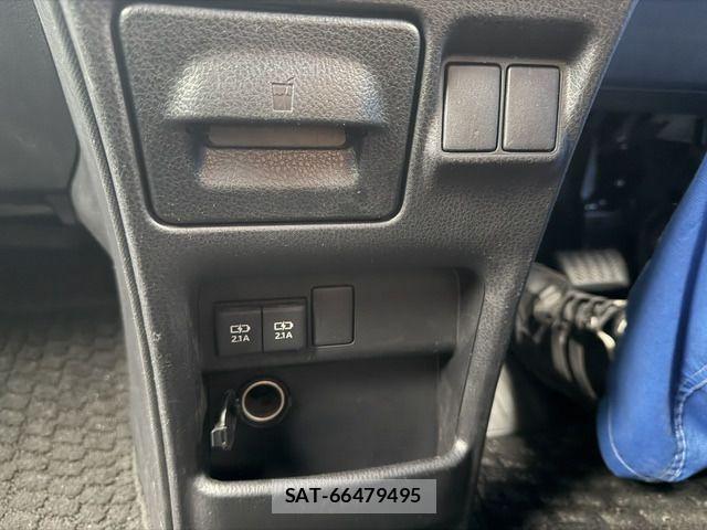 Toyota VOXY 2019-09 7981505-10
