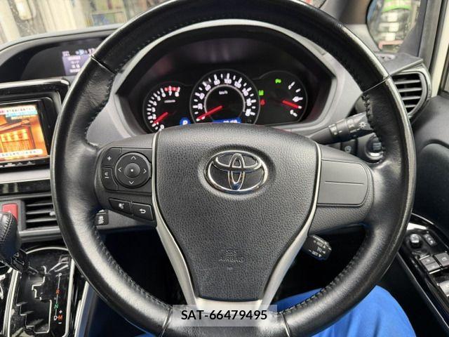 Toyota VOXY 2019-09 7981505-12