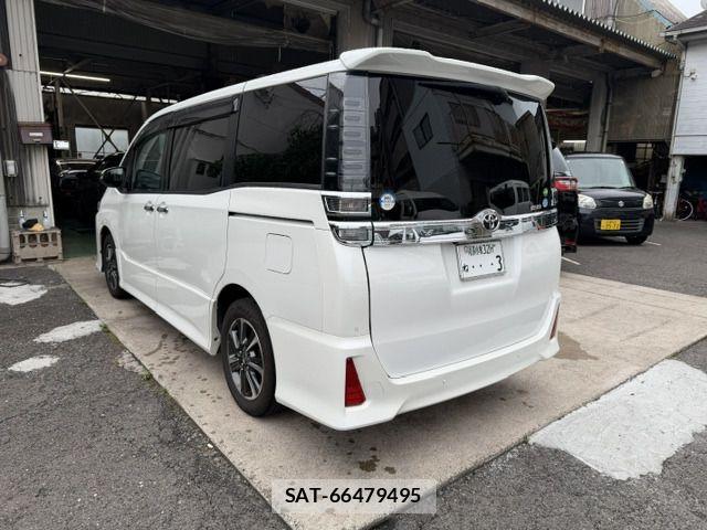 Toyota VOXY 2019-09 7981505-2