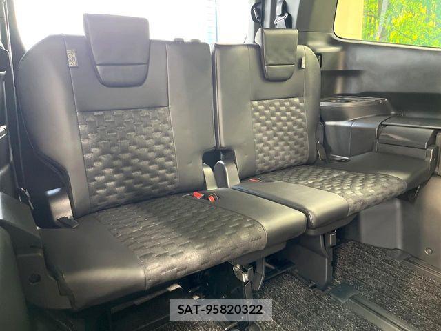 Toyota VOXY 2023-03 7981494-9